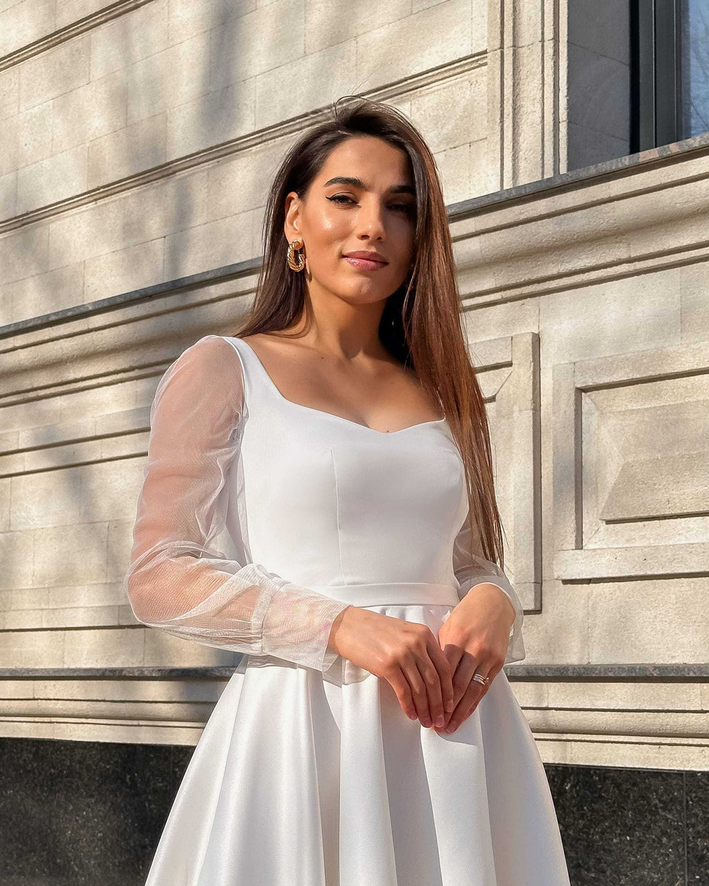 AURORA, rochie de mireasă din satin cu șliț lateral