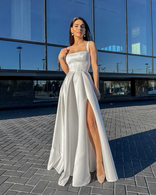 DESIRE, rochie de mireasă lungă din satin, cu corsaj structurat