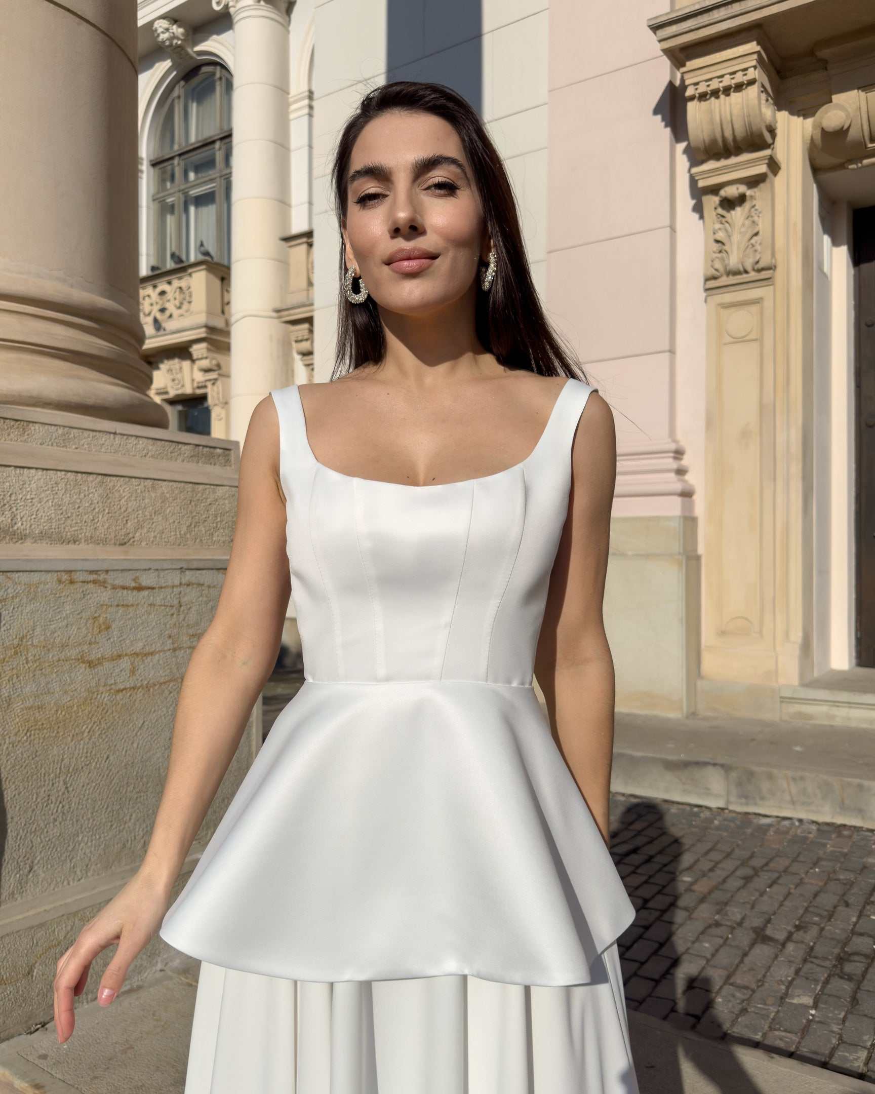 Rochie de mireasa cu peplum detasabil