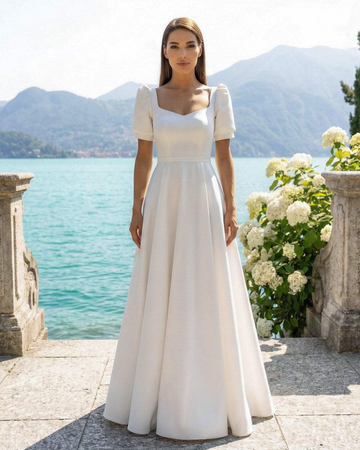 Rochie de mireasă FINESSE LARIÉTTE din satin, croială A-line și mâneci scurte